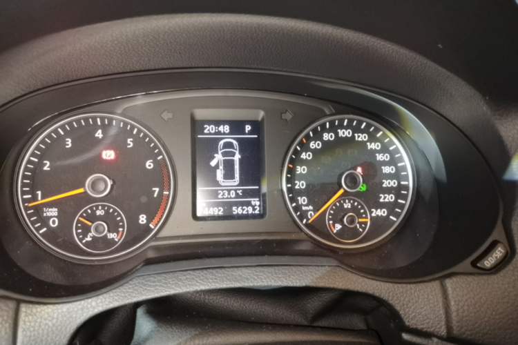 Used Volkswagen Sharan 2018 380TSI Comfort Edition 7-Seater Instrument Cluster
