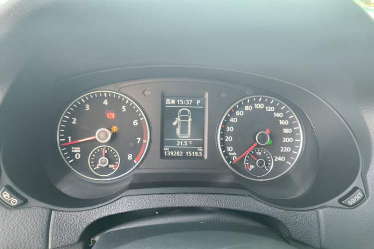 Used Volkswagen Sharan 2018 380TSI Enjoyment Edition Premium 7-Seater Instrument Cluster