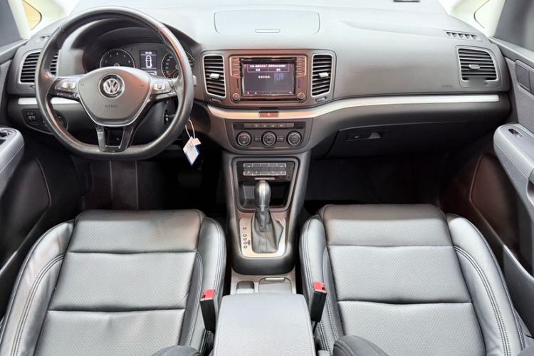 Used Volkswagen Sharan 2018 380TSI Comfort Edition 7-Seater Interior 1
