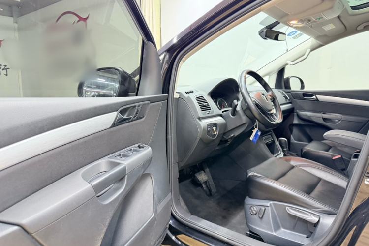 Used Volkswagen Sharan 2018 380TSI Comfort Edition 7-Seater Interior 2