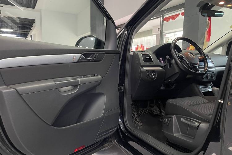Used Volkswagen Sharan 2018 280TSI Enjoyment Model 7 Seats Interior 3