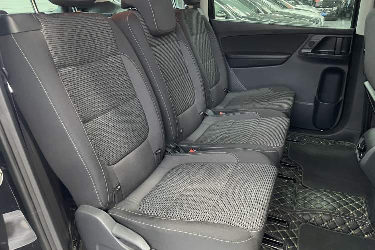 Used Volkswagen Sharan 2018 280TSI Enjoyment Model 7 Seats Interior 7
