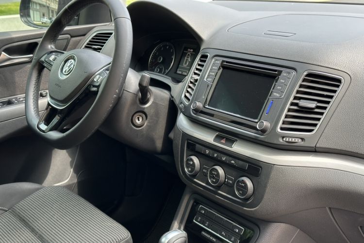 Used Volkswagen Sharan 2018 380TSI Comfort Edition 7-Seater Interior 7