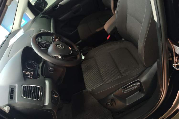 Used Volkswagen Sharan 2018 380TSI Comfort Edition 7-Seater Left Front Seat