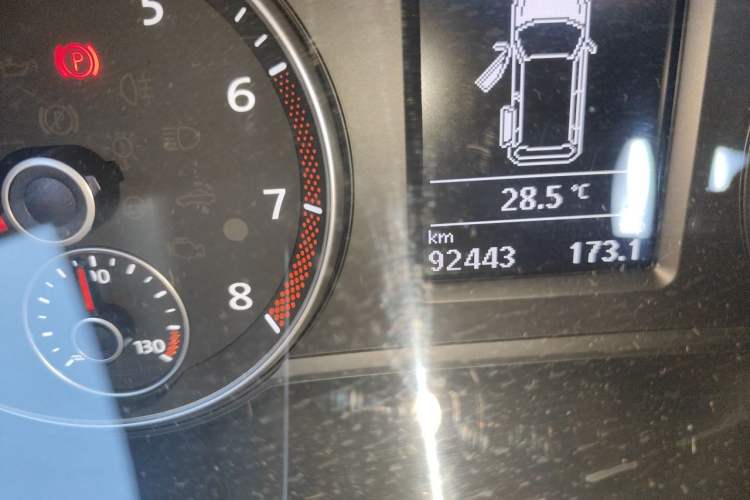 Used Volkswagen Sharan 2018 Revised Version 380TSI Comfort Edition 6-Seater Odometer Close Up