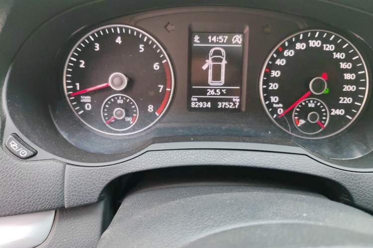 Used Volkswagen Sharan 2018 380TSI Comfort Edition 7-Seater Odometer Close Up