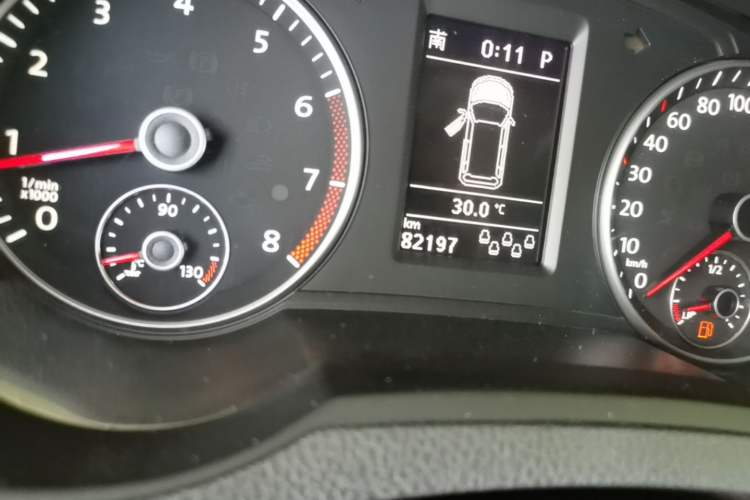 Used Volkswagen Sharan 2018 380TSI Comfort Edition 7-Seater Odometer Close Up