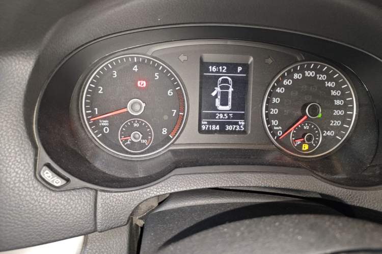 Used Volkswagen Sharan 2018 380TSI Comfort Edition 7-Seater Odometer Close Up
