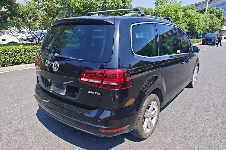 Used Volkswagen Sharan 2018 380TSI Comfort Edition 7-Seater Rear Right 45 Deg