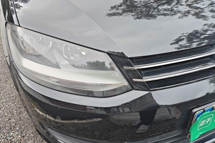 Used Volkswagen Sharan 2018 380TSI Comfort Edition 6-Seater Right Front Headlight