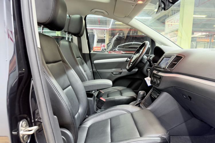 Used Volkswagen Sharan 2018 380TSI Comfort Edition 7-Seater Right Front Seat