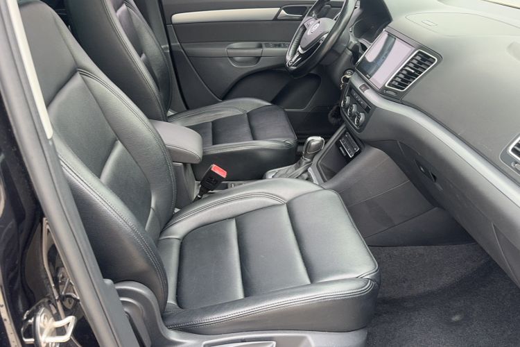 Used Volkswagen Sharan 2018 380TSI Comfort Edition 7-Seater Right Front Seat