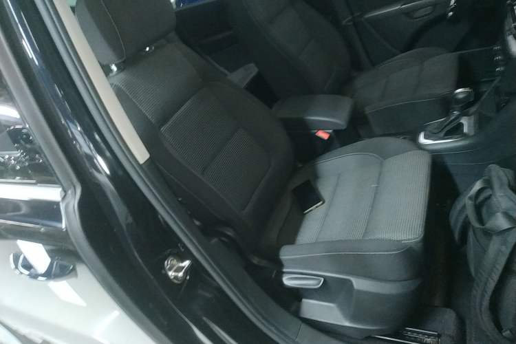 Used Volkswagen Sharan 2018 380TSI Comfort Edition 7-Seater Right Front Seat