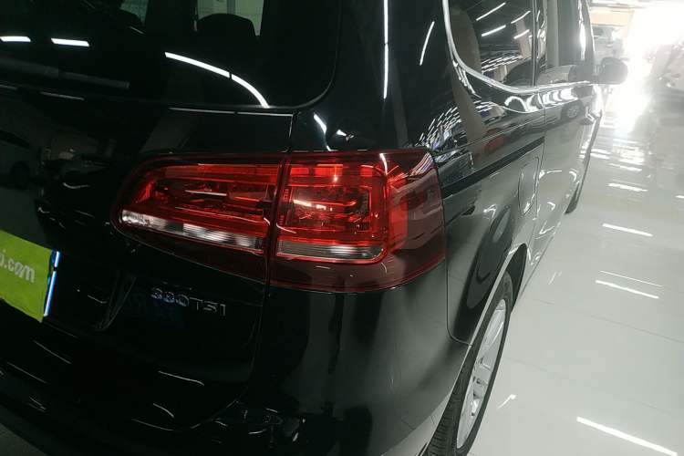 Used Volkswagen Sharan 2018 380TSI Comfort Edition 7-Seater Right Rear Taillight
