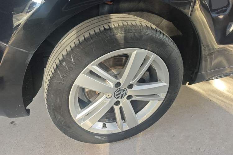 Used Volkswagen Sharan 2018 380TSI Comfort Edition 6-Seater Right Rear Wheel Hub