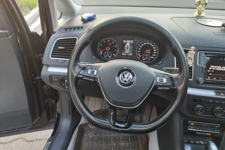 Used Volkswagen Sharan 2018 Revised Version 380TSI Comfort Edition 6-Seater Steering Wheel