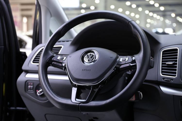 Used Volkswagen Sharan 2018 380TSI Comfort Edition 7-Seater Steering Wheel
