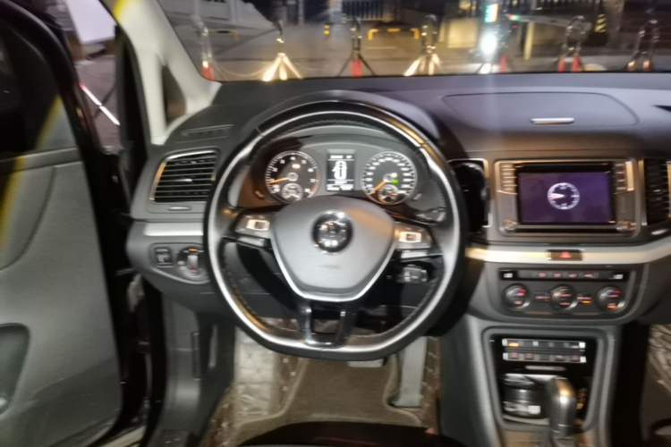 Used Volkswagen Sharan 2018 380TSI Comfort Edition 7-Seater Steering Wheel