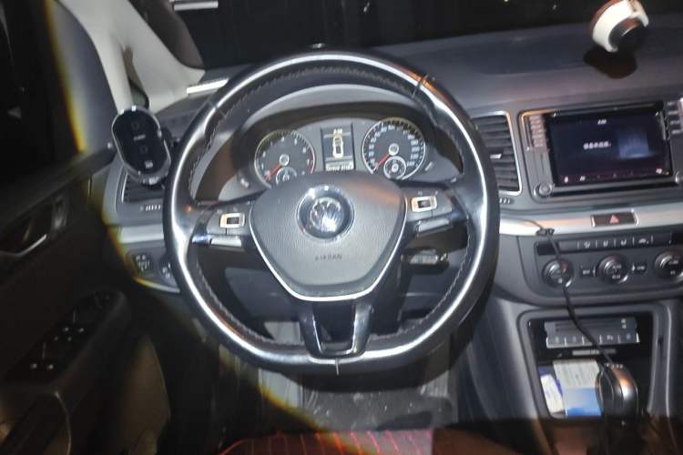 Used Volkswagen Sharan 2018 280TSI Enjoyment Model 7 Seats Steering Wheel