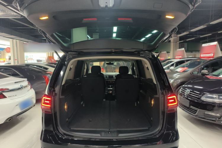 Used Volkswagen Sharan 2018 380TSI Comfort Edition 6-Seater Trunk