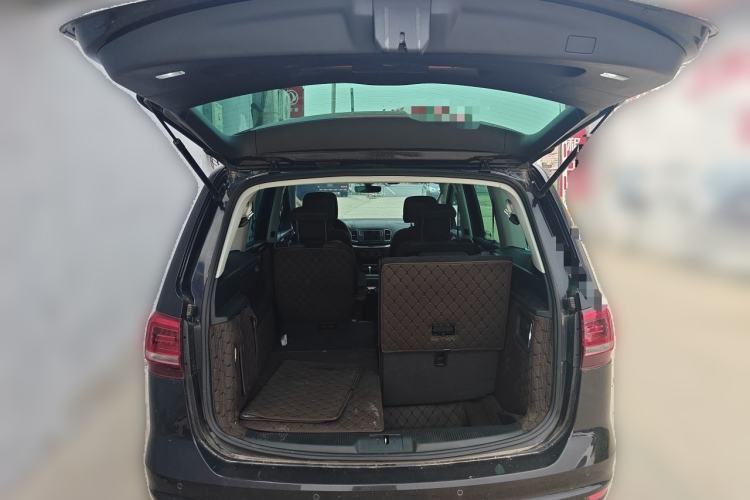 Used Volkswagen Sharan 2018 380TSI Comfort Edition 6-Seater Trunk