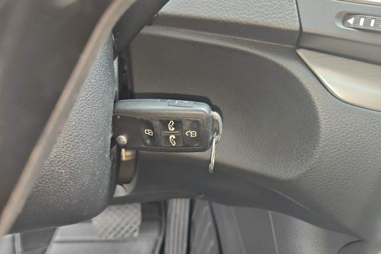 Used Volkswagen Sharan 2018 380TSI Comfort Edition 6-Seater Vehicle Key
