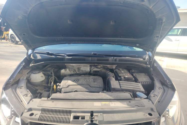 Used Volkswagen Sharan 2018 Revised Version 380TSI Comfort Edition 7-Seater Engine Bay