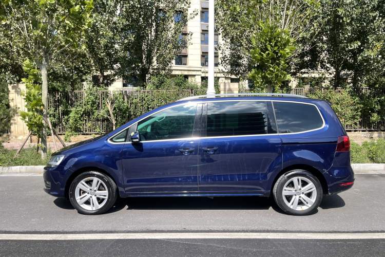 Used Volkswagen Sharan 2018 Revised Version 380TSI Comfort Edition 7-Seater Exterior 2