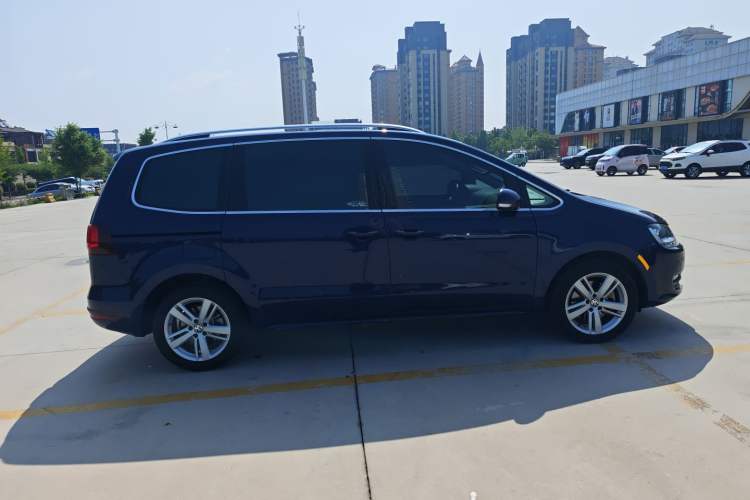 Used Volkswagen Sharan 2018 380TSI Comfort Edition 6-Seater Exterior 5