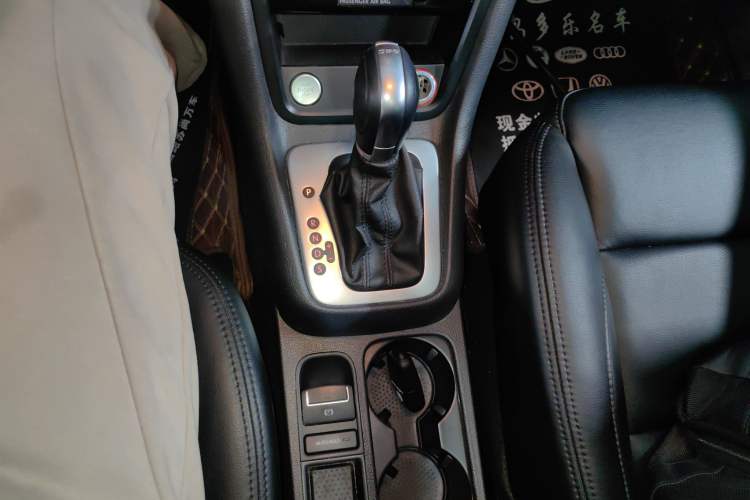 Used Volkswagen Sharan 2018 Revised Version 380TSI Comfort Edition 7-Seater Gear Lever