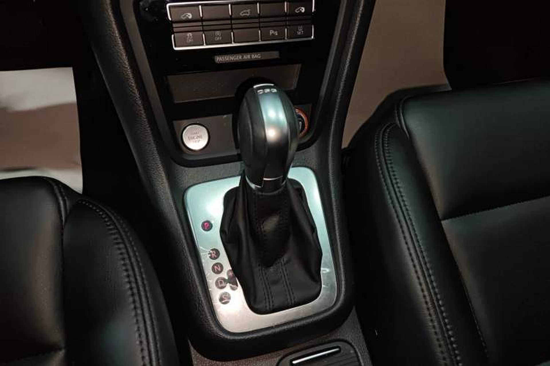 Used Volkswagen Sharan 2018 Revised Version 380TSI Comfort Edition 6-Seater Gear Lever
