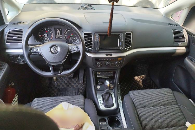 Used Volkswagen Sharan 2018 Revised Version 380TSI Comfort Edition 6-Seater Interior 2