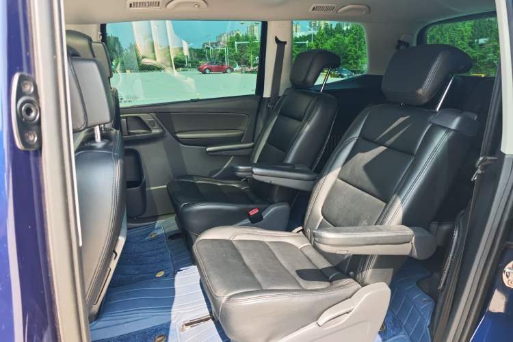 Used Volkswagen Sharan 2018 380TSI Comfort Edition 6-Seater Interior 2