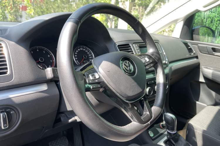 Used Volkswagen Sharan 2018 Revised Version 380TSI Comfort Edition 7-Seater Interior 6