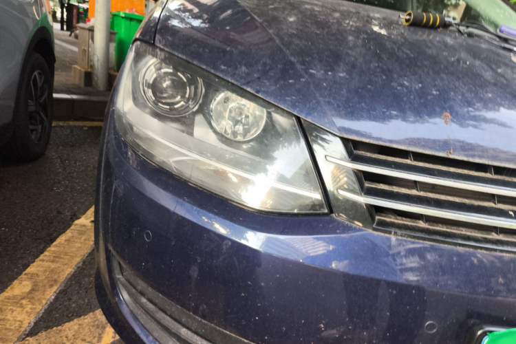 Used Volkswagen Sharan 2018 Revised Version 380TSI Comfort Edition 7-Seater Right Front Headlight
