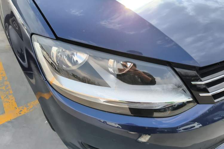 Used Volkswagen Sharan 2018 380TSI Comfort Edition 7-Seater Right Front Headlight