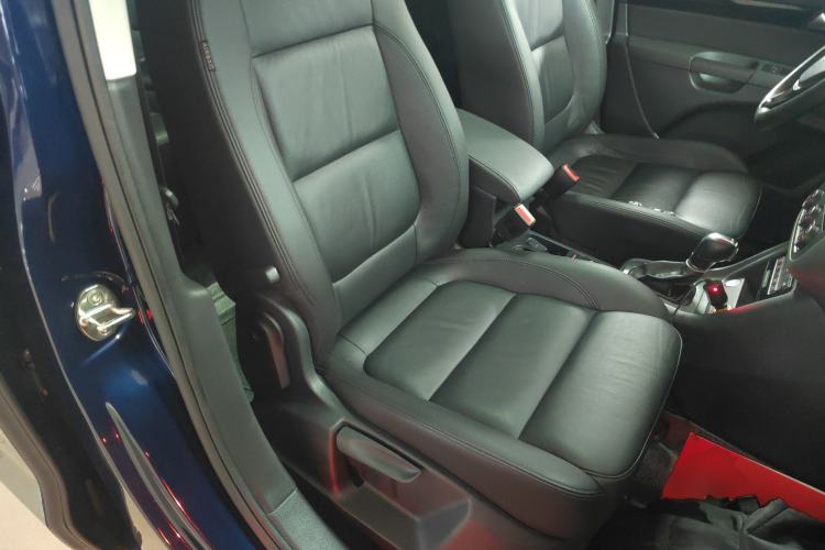 Used Volkswagen Sharan 2018 380TSI Enjoyment Edition Premium 7-Seater Right Front Seat