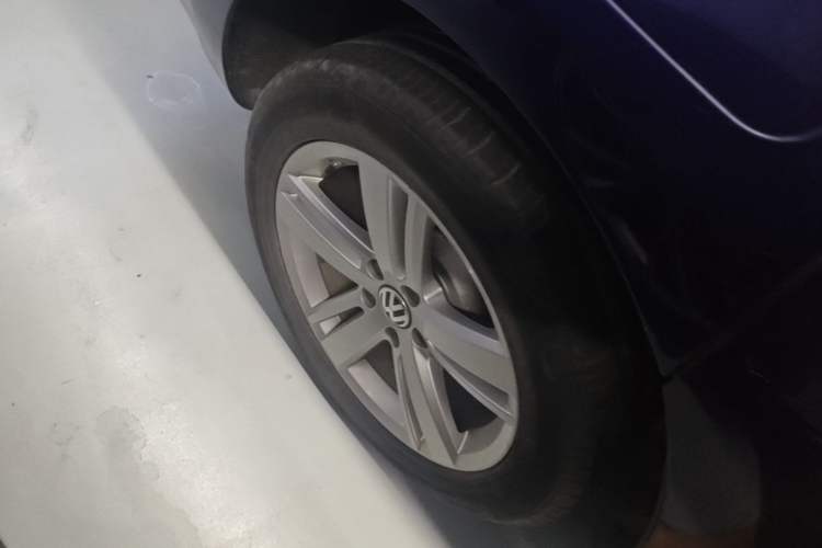 Used Volkswagen Sharan 2018 Revised Version 380TSI Comfort Edition 7-Seater Right Rear Wheel Hub