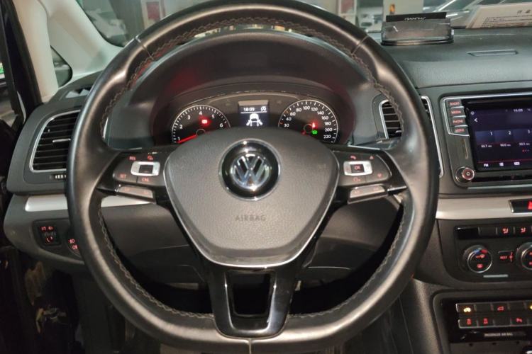 Used Volkswagen Sharan 2018 Revised Version 380TSI Comfort Edition 7-Seater Steering Wheel
