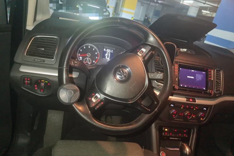 Used Volkswagen Sharan 2018 Revised Version 380TSI Comfort Edition 7-Seater Steering Wheel