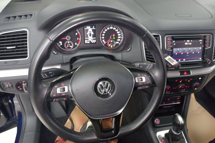 Used Volkswagen Sharan 2018 Revised Version 380TSI Comfort Edition 7-Seater Steering Wheel