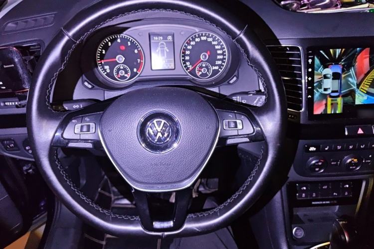 Used Volkswagen Sharan 2018 380TSI Enjoyment Edition Premium 7-Seater Steering Wheel