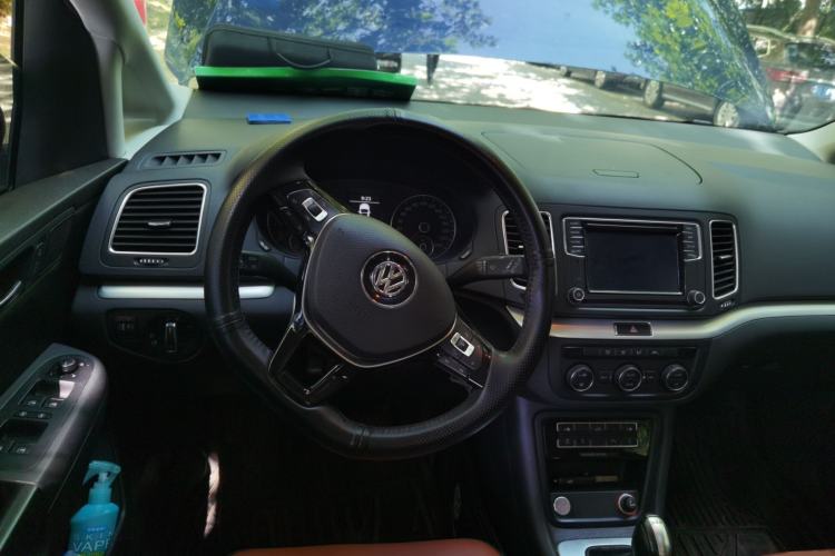Used Volkswagen Sharan 2018 Revised Version 380TSI Comfort Edition 7-Seater Steering Wheel