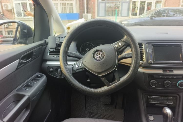 Used Volkswagen Sharan 2018 Revised Version 380TSI Comfort Edition 7-Seater Steering Wheel