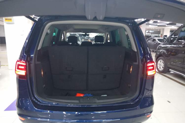 Used Volkswagen Sharan 2018 Revised Version 380TSI Comfort Edition 7-Seater Trunk