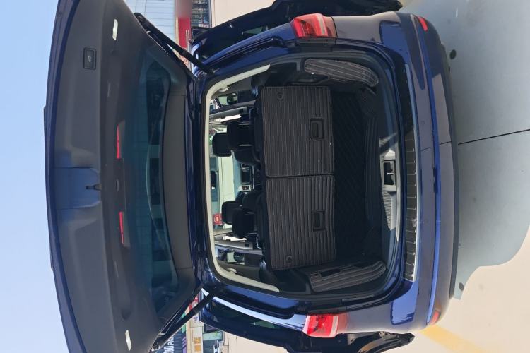 Used Volkswagen Sharan 2018 380TSI Comfort Edition 6-Seater Trunk
