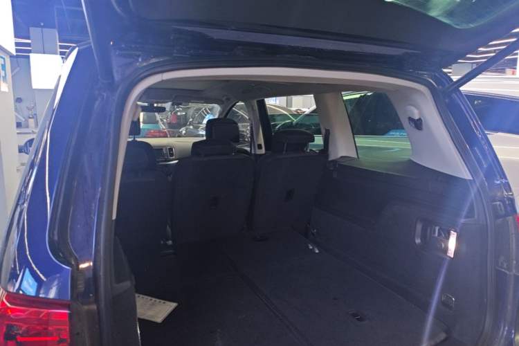 Used Volkswagen Sharan 2018 Revised Version 380TSI Comfort Edition 7-Seater Trunk