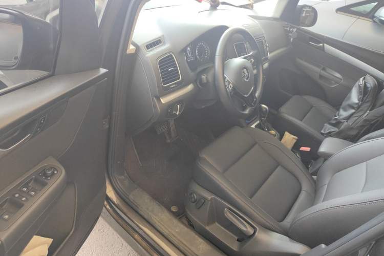 Used Volkswagen Sharan 2018 280TSI Enjoyment Model 7 Seats Driver Seat