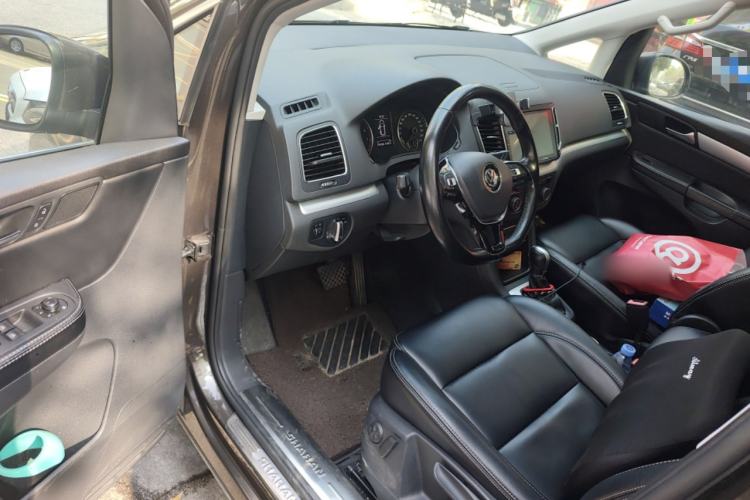 Used Volkswagen Sharan 2018 380TSI Comfort Edition 6-Seater Driver Seat