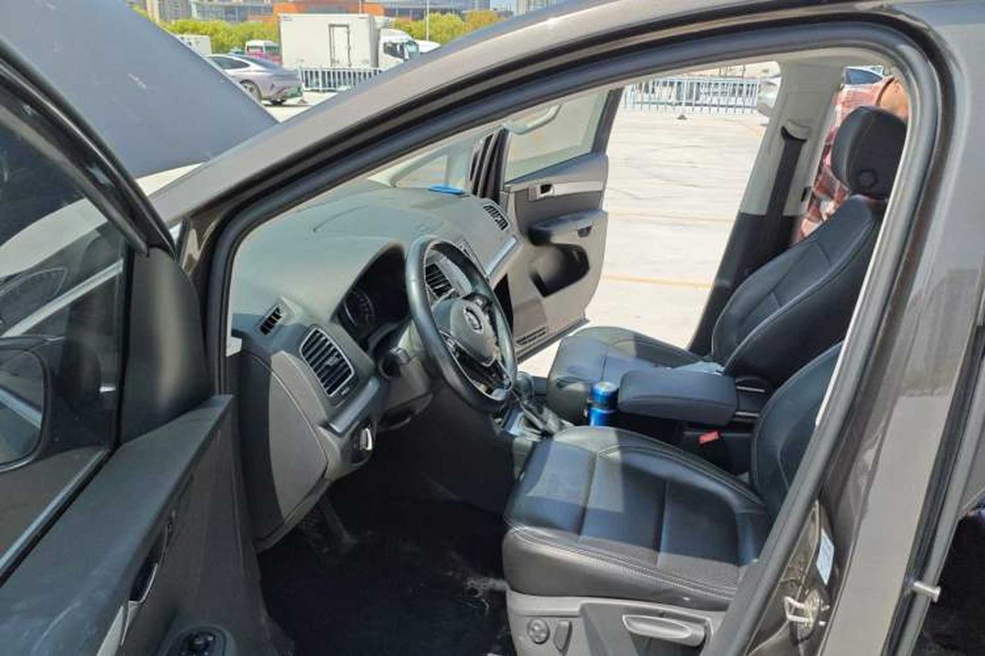 Used Volkswagen Sharan 2018 380TSI Comfort Edition 7-Seater Driver Seat